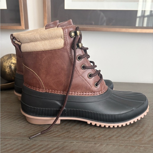 Madden Girl Two-Tone Duck Boots - Picture 2 of 10
